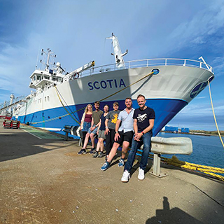 offshore-survey-crew-320-320px-web.jpg